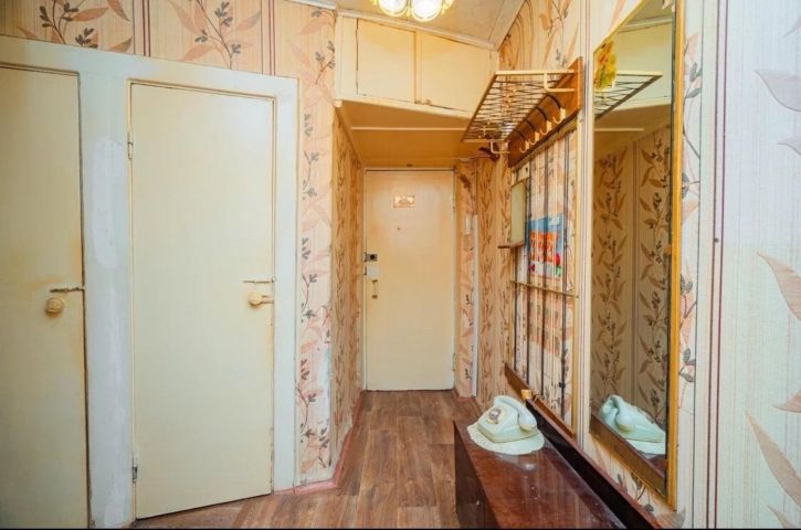2-комн квартира Танеева ул., 8