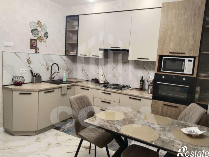 2-комн квартира улица Суворова, 65,  д. 65