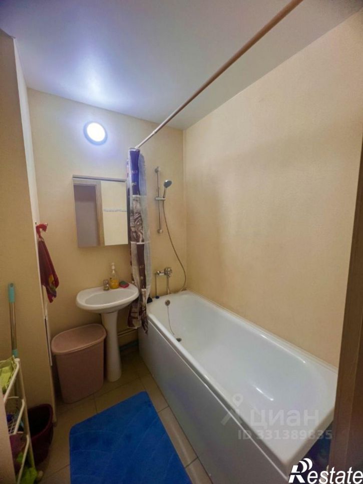3-комн квартира ул Адмирала Чурсина, 10,  д. 10