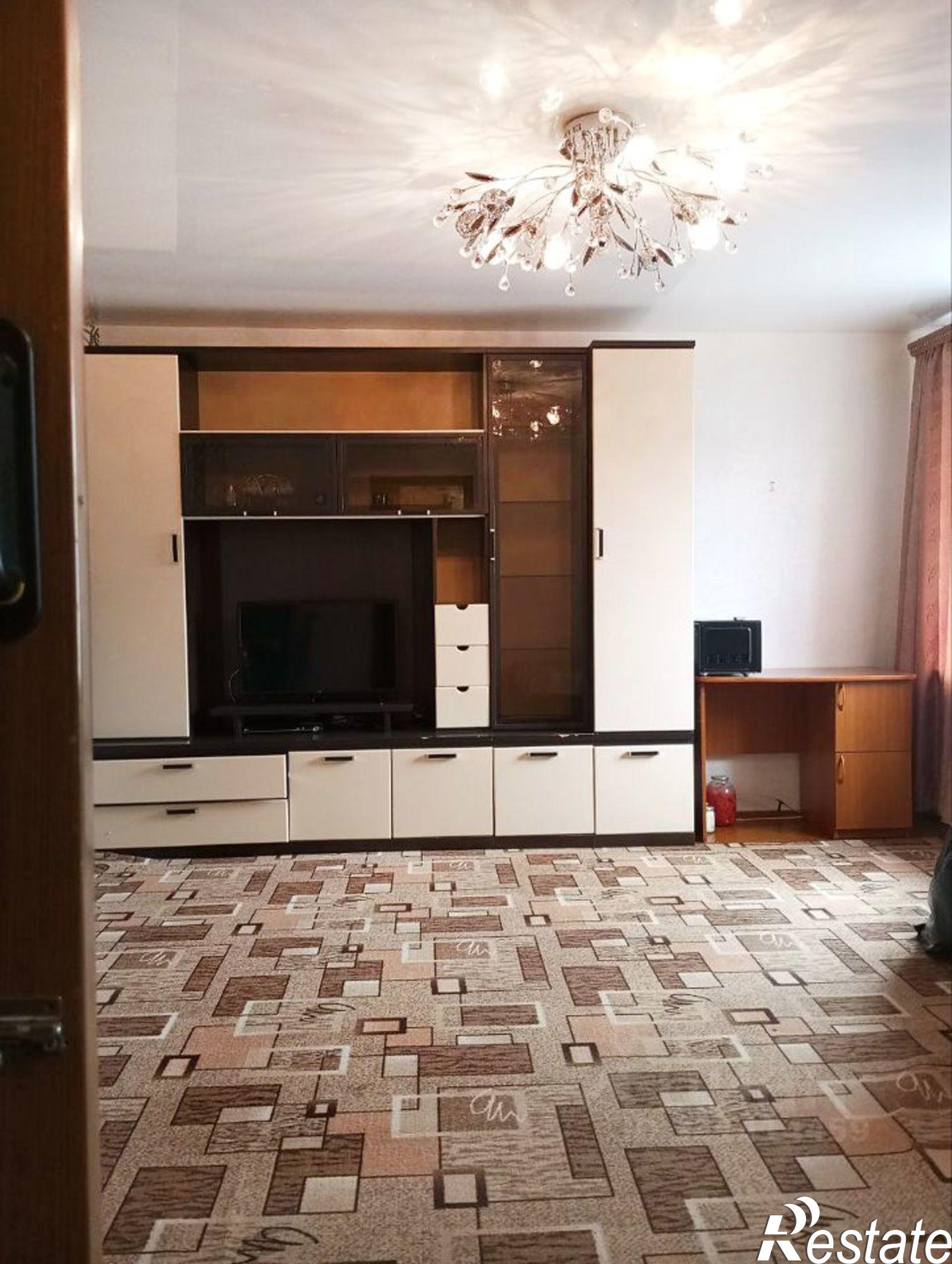 Сдать комнату за 11 000 рублей на улица Молодогвардейцев, 12