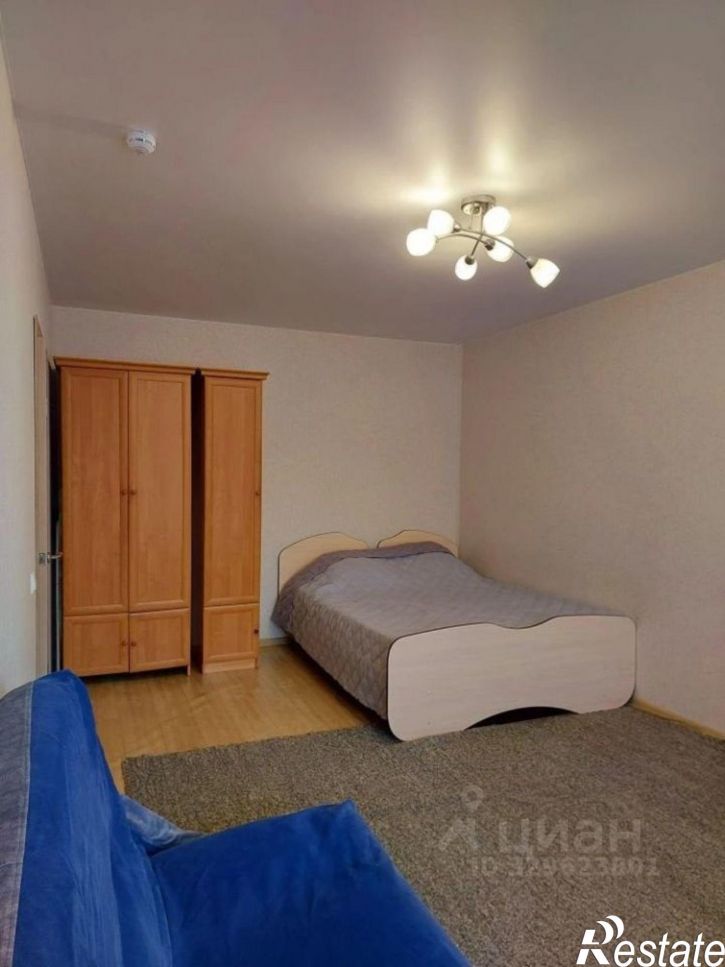 1-комн квартира улица Серафима Саровского, 179 к1,  д. 179 к1