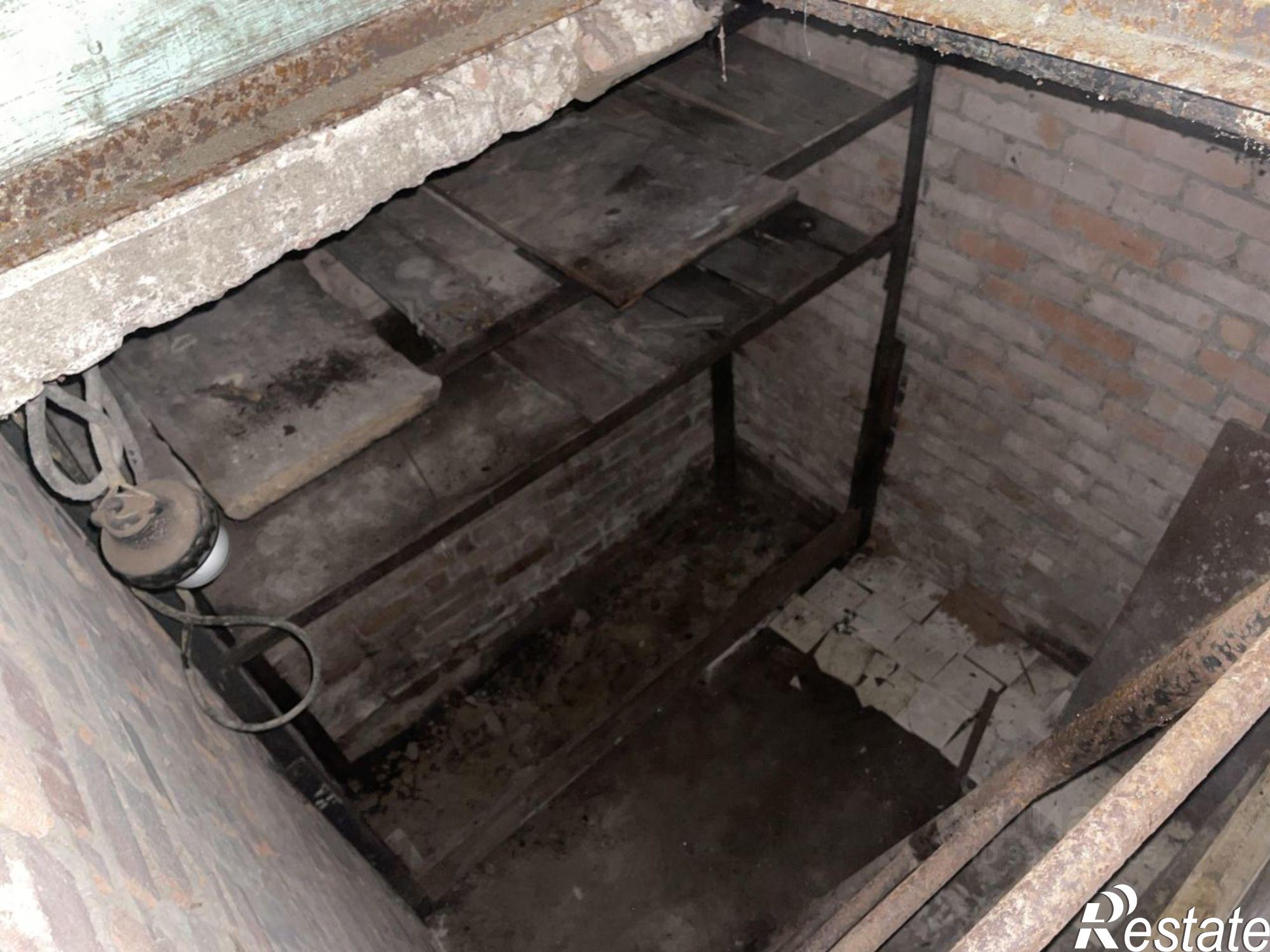 Купить гараж, место в паркинге за 230 000 рублей на ул Богдана Хмельницкого, 40