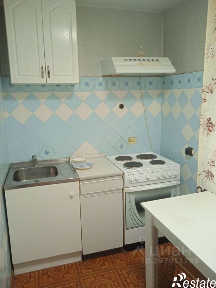 2-комн квартира Новгородская улица, 141,  д. 141