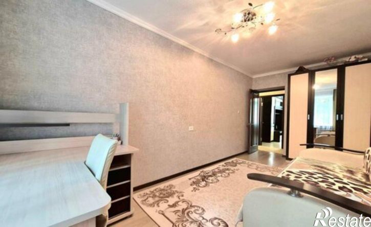 2-комн квартира ул Танеева, 12,  д. 12