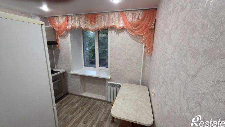 3-комн квартира улица Космонавта Комарова, 13,  д. 13