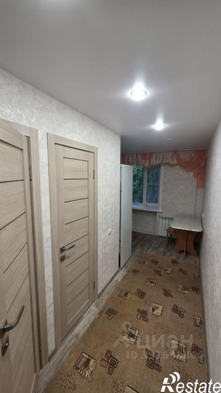 3-комн квартира улица Космонавта Комарова, 13,  д. 13