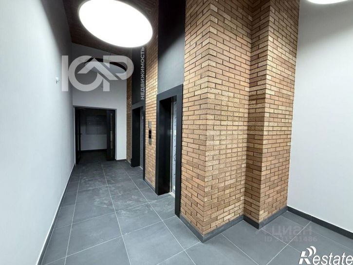 1-комн квартира б-р Содружества, 1,  д. 1