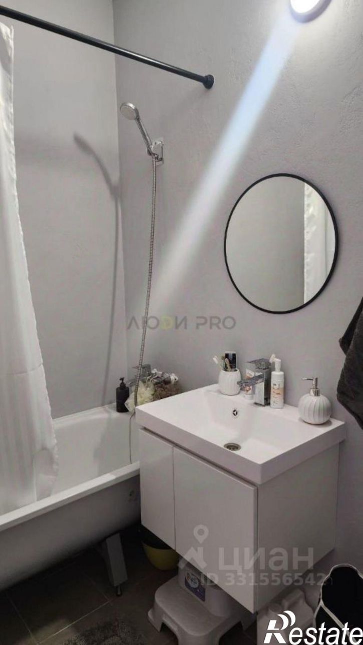 2-комн квартира ул 9 Января, 180З,  д. 180З