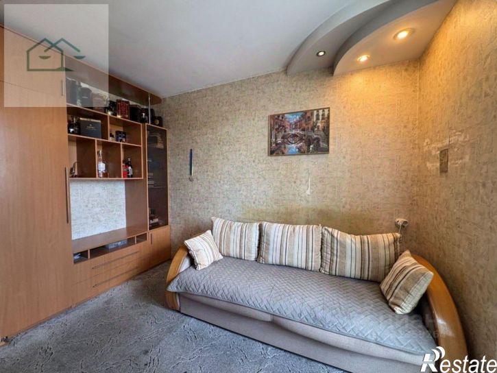 3-комн квартира улица Лётчика Колесниченко, 23,  д. 23