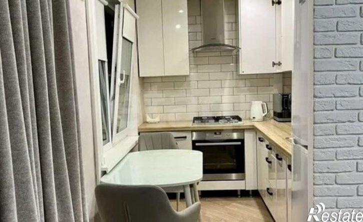 2-комн квартира ул Космонавтов, 52,  д. 52