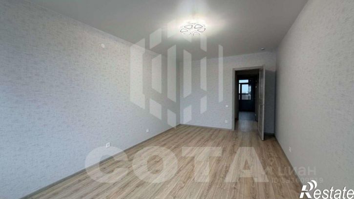 3-комн квартира ул Пескова, 8,  д. 8