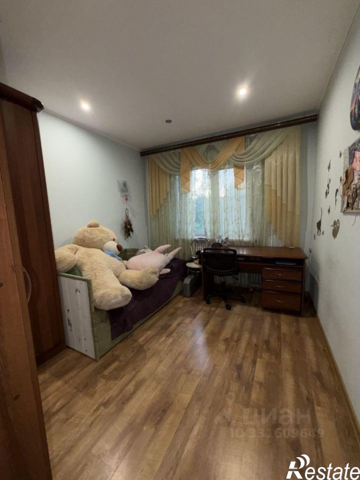 3-комн квартира ул Димитрова, 4,  д. 4