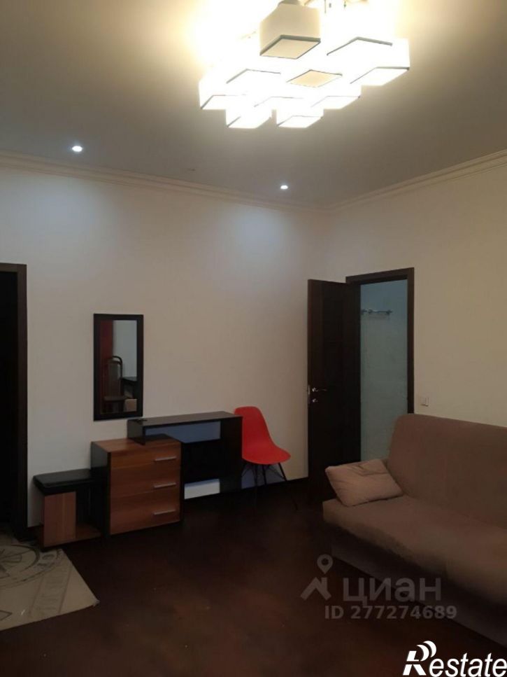 2-комн квартира пл Ленина, 8,  д. 8