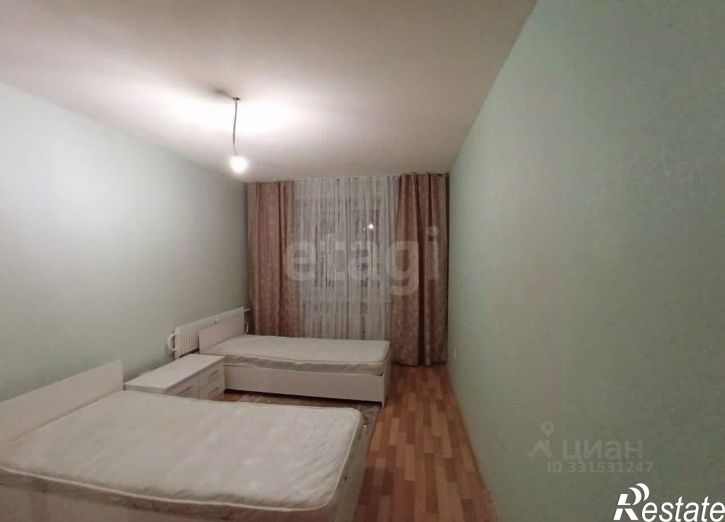 3-комн квартира ул Переверткина, 49,  д. 49