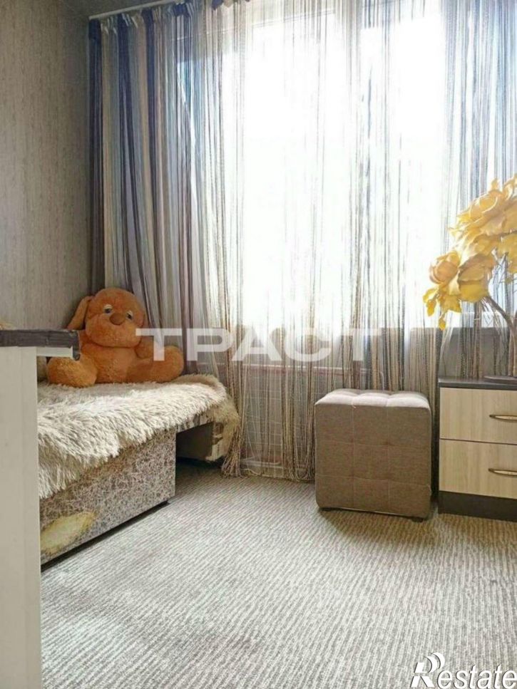 4-комн квартира б-р Победы, 28,  д. 28