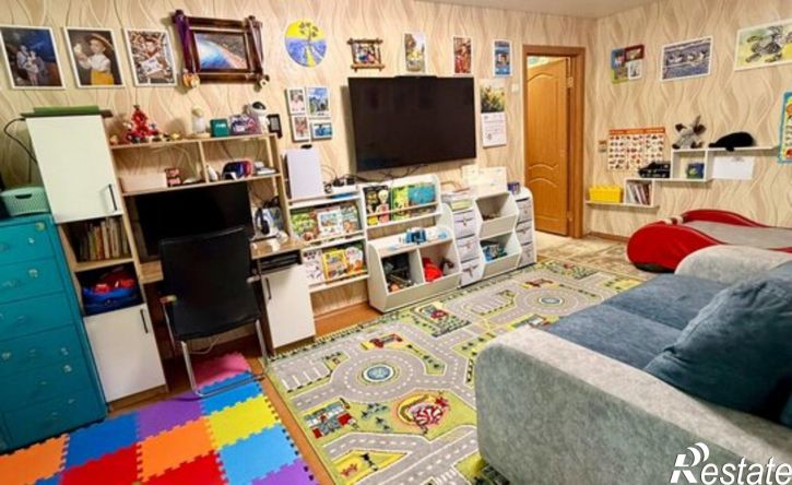 3-комн квартира ул Героев Стратосферы, 22б,  д. 22б