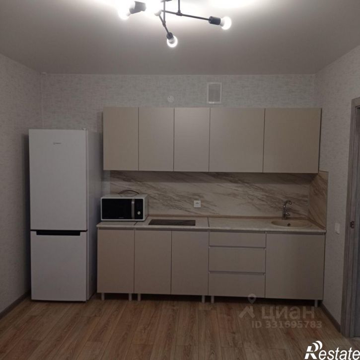1-комн квартира пр-кт Труда, 93 2,  д. 93 2,  к. 2