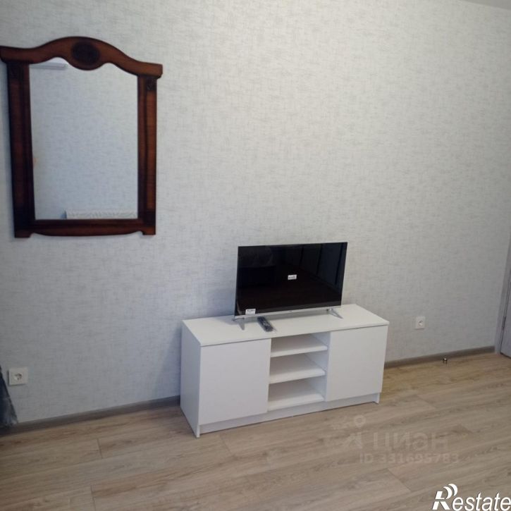 1-комн квартира пр-кт Труда, 93 2,  д. 93 2,  к. 2