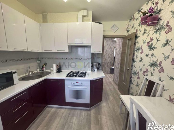 2-комн квартира ул Артамонова, 34/8,  д. 34/8