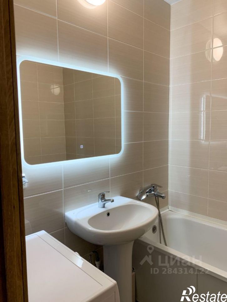 2-комн квартира ул Артамонова, 22и,  д. 22и