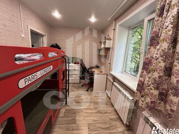 2-комн квартира ул 121 стрелковой дивизии, 58,  д. 58