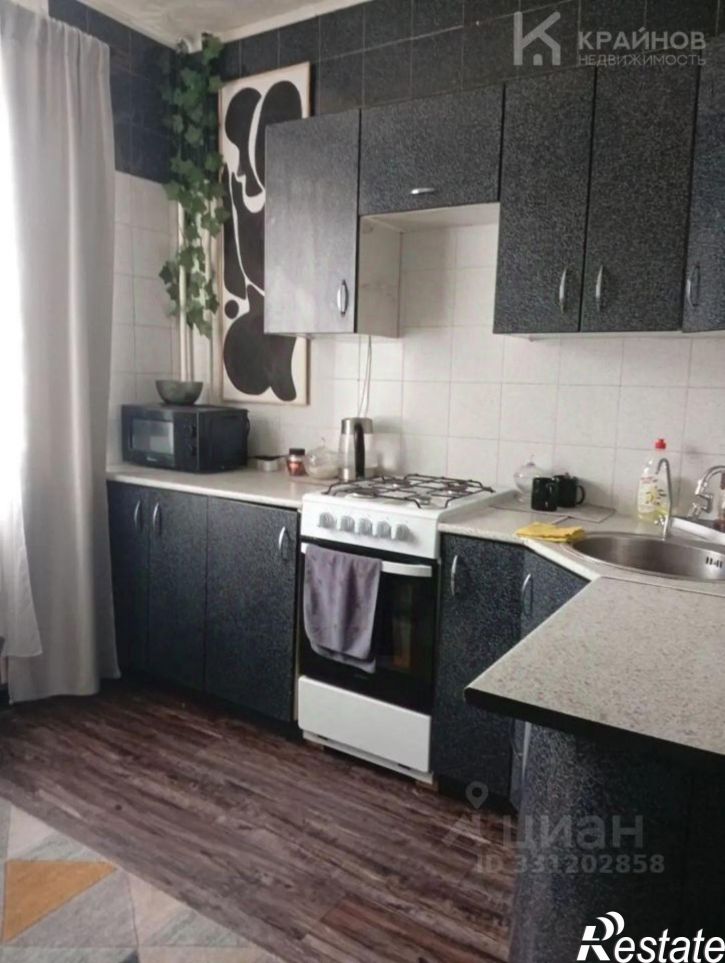 4-комн квартира б-р Победы, 41,  д. 41