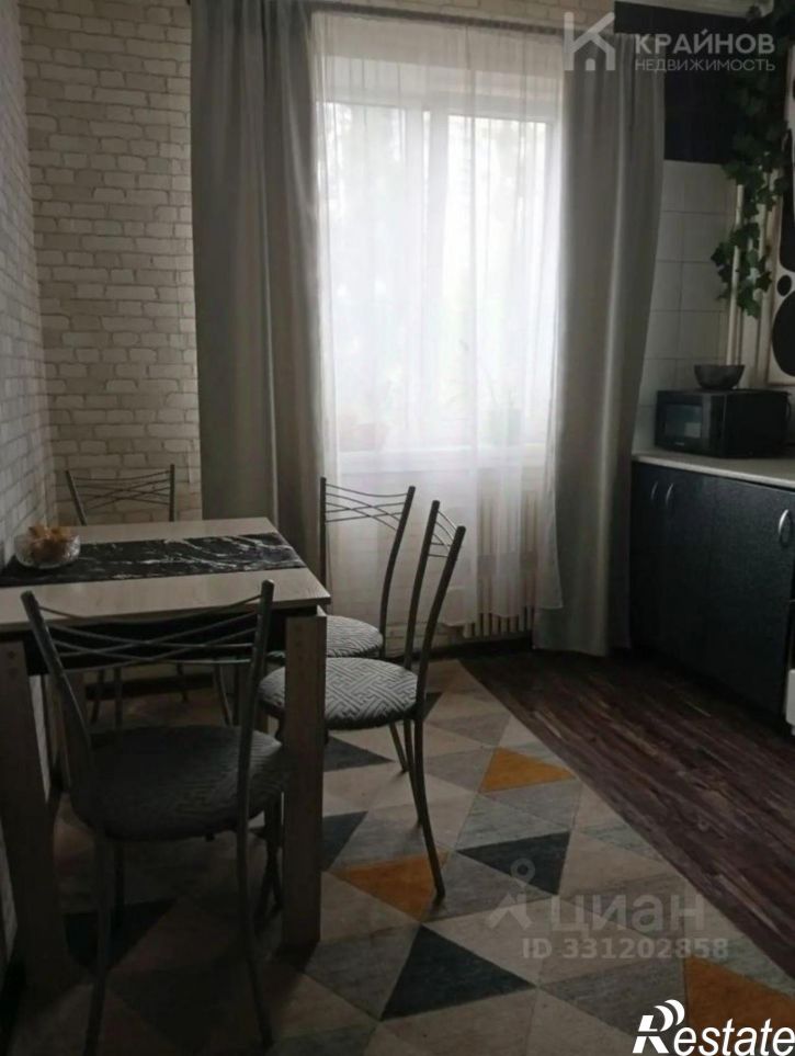 4-комн квартира б-р Победы, 41,  д. 41
