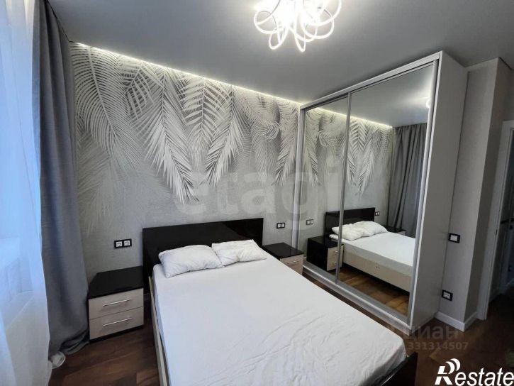 2-комн квартира Ленинский пр-кт, 215в,  д. 215в
