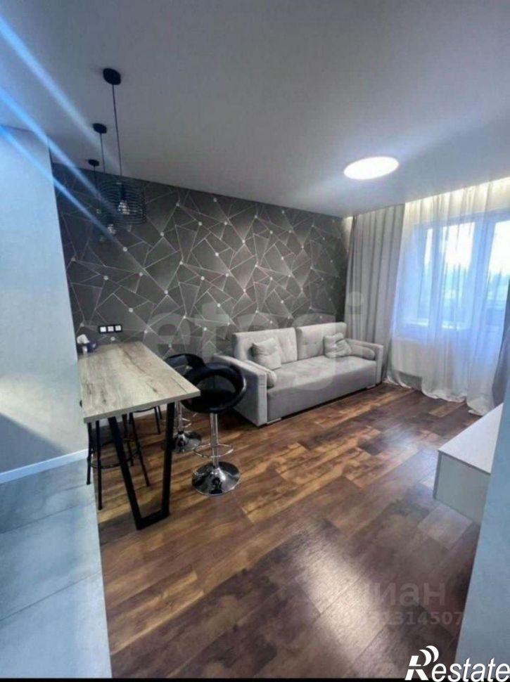 2-комн квартира Ленинский пр-кт, 215в,  д. 215в