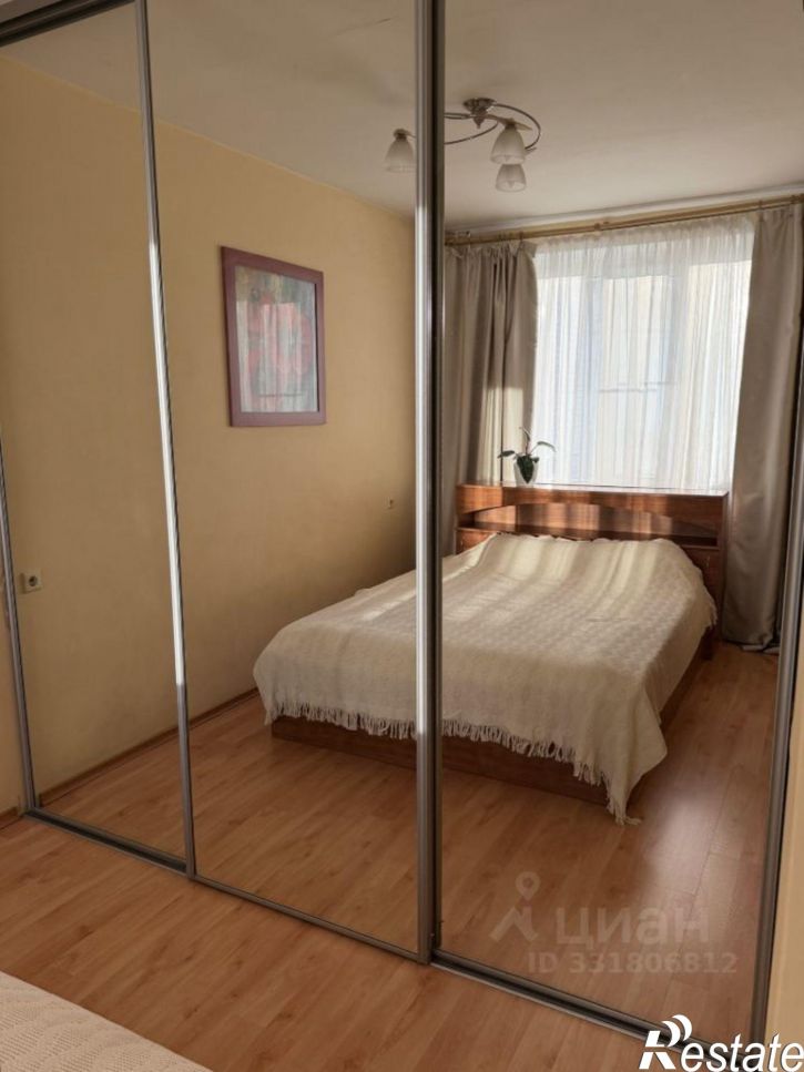 3-комн квартира ул Летчика Колесниченко, 23,  д. 23