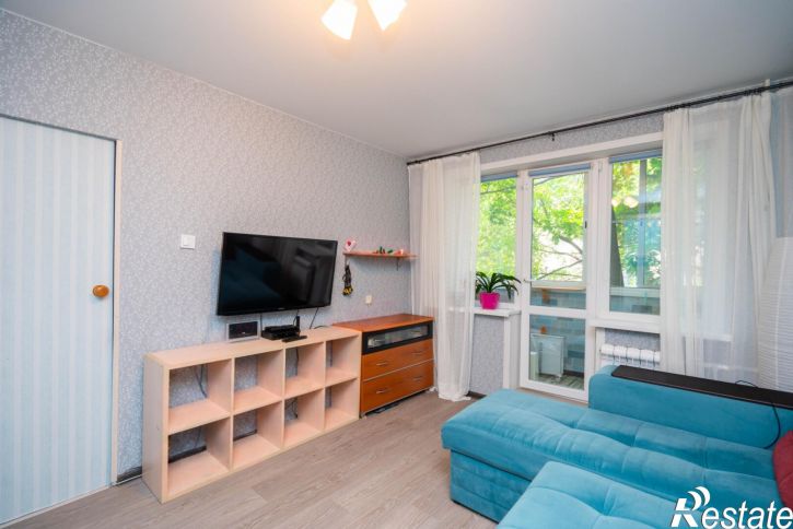 3-комн квартира Героев Сибиряков ул., 1