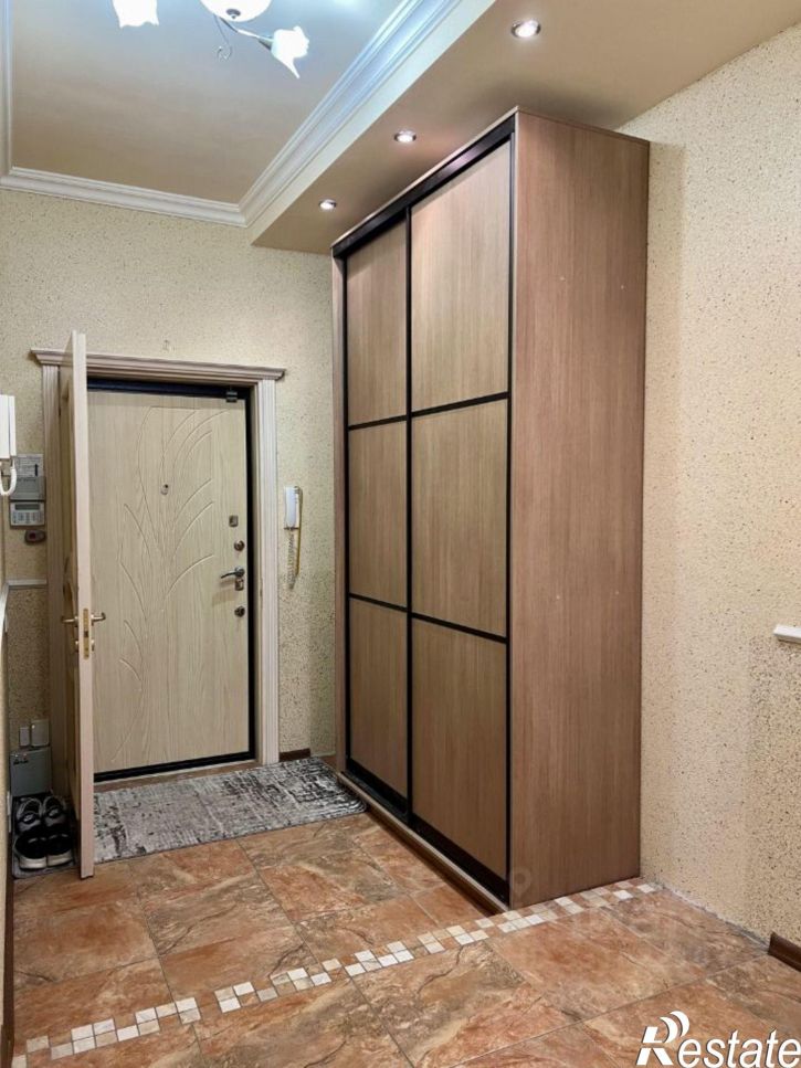 3-комн квартира ул Пятницкого, 28,  д. 28