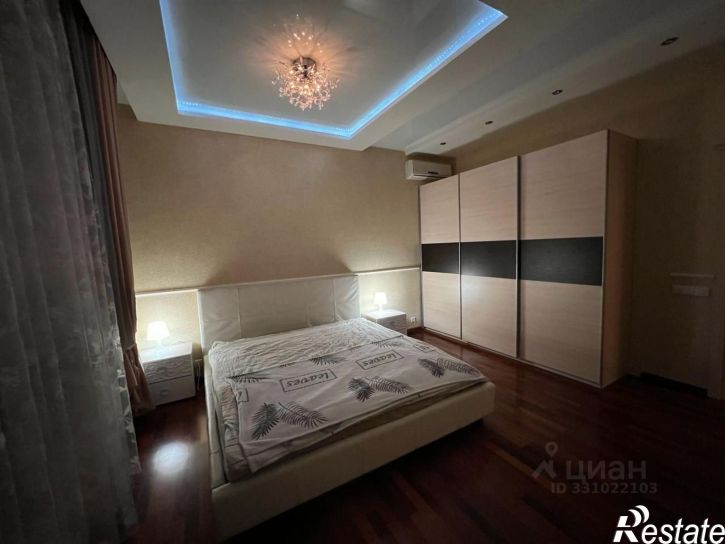 3-комн квартира ул Пятницкого, 28,  д. 28