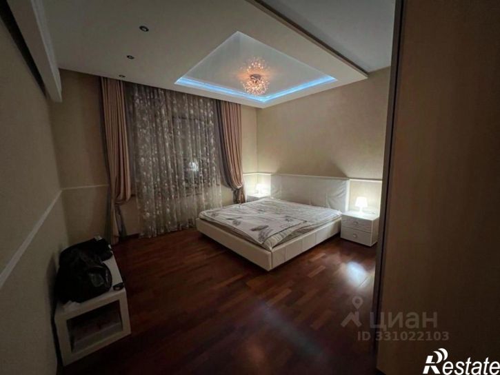 3-комн квартира ул Пятницкого, 28,  д. 28