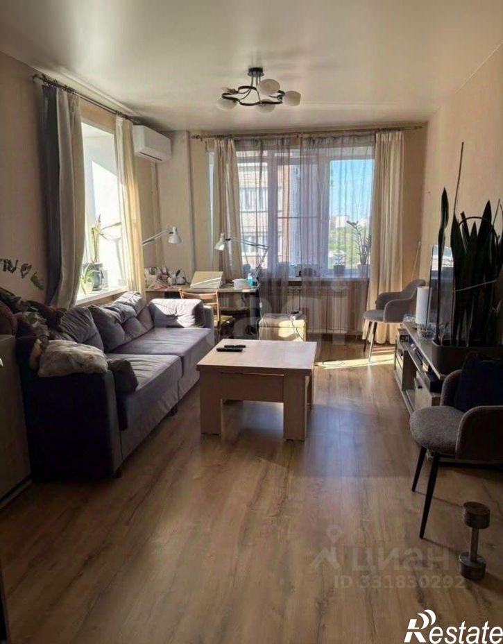 3-комн квартира ул 25 Января, 50,  д. 50