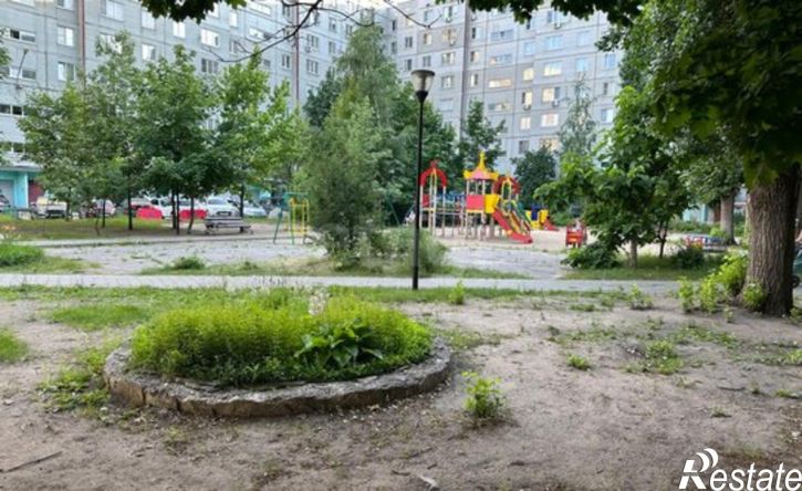 1-комн квартира б-р Победы, 25,  д. 25