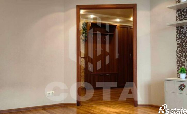3-комн квартира б-р Победы, 49,  д. 49