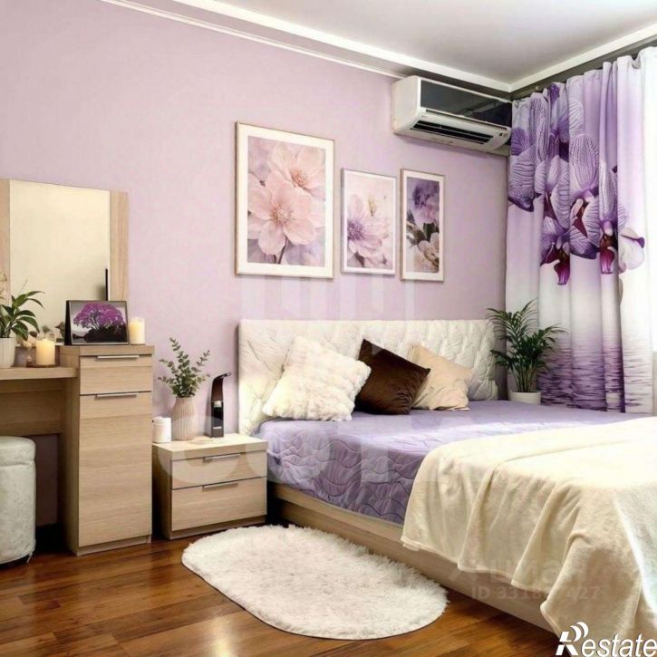 3-комн квартира б-р Победы, 49,  д. 49