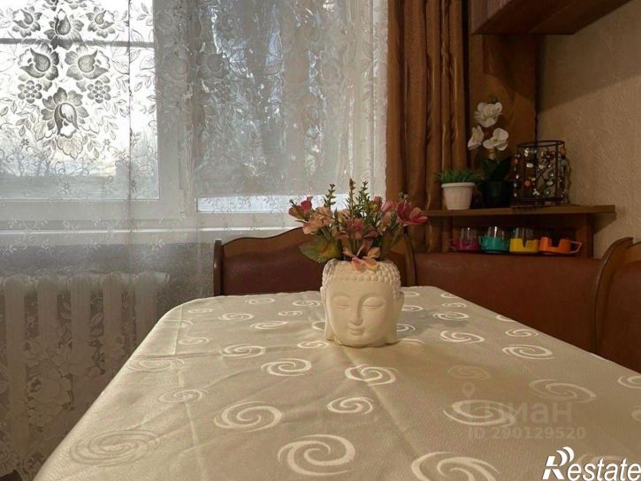 Комната ул Молодогвардейцев, 15,  д. 15