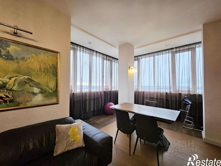 4-комн квартира ул Пятницкого, 65а,  д. 65а