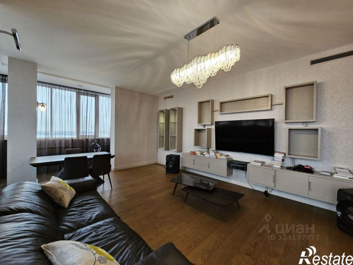 4-комн квартира ул Пятницкого, 65а,  д. 65а