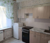 2-комн, 55кв м, этаж 2/10 ул 9 Января, 300/2