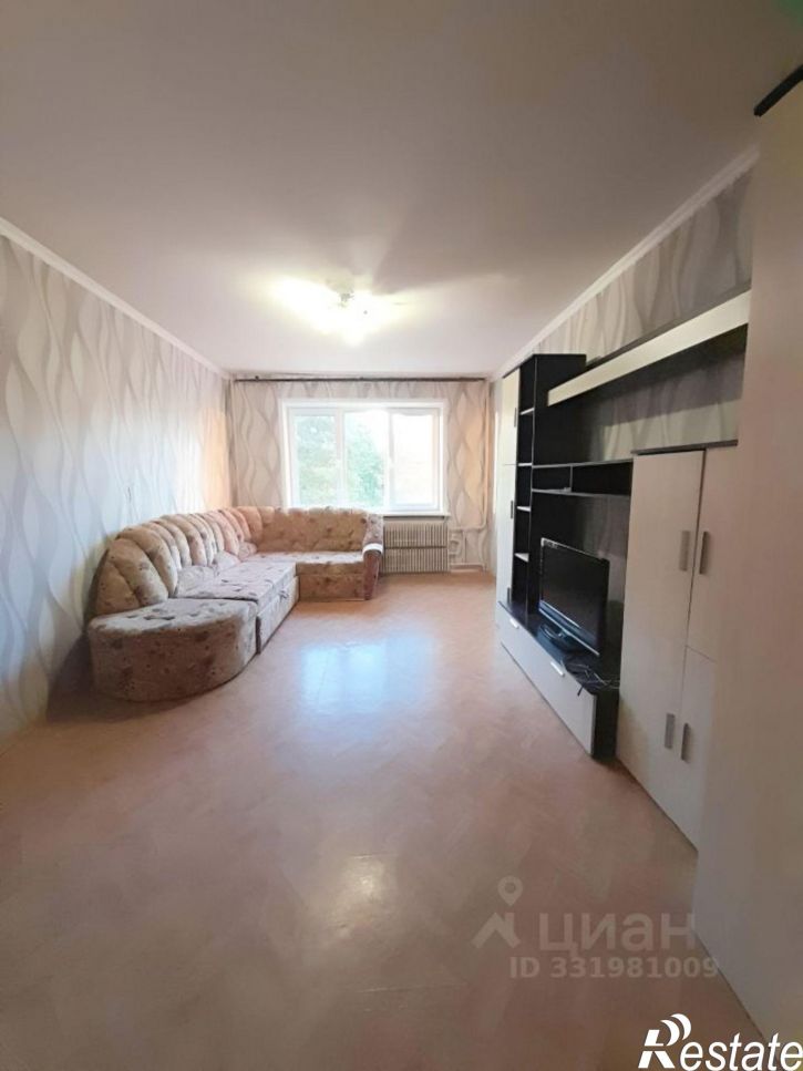 2-комн квартира ул 232 Стрелковой дивизии, 51,  д. 51