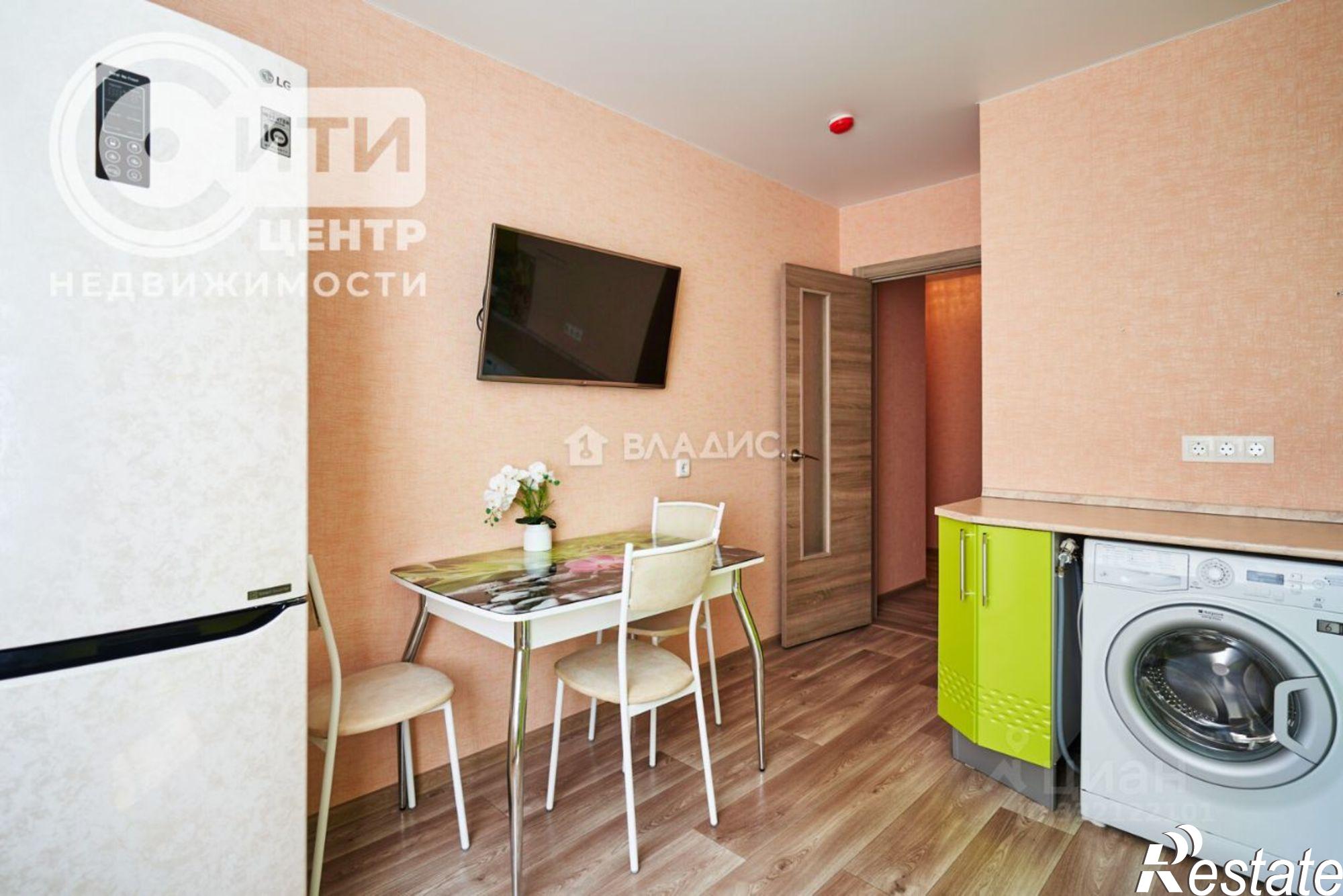 Купить квартиру за 8 300 000 рублей на Московский пр-кт, 90 1