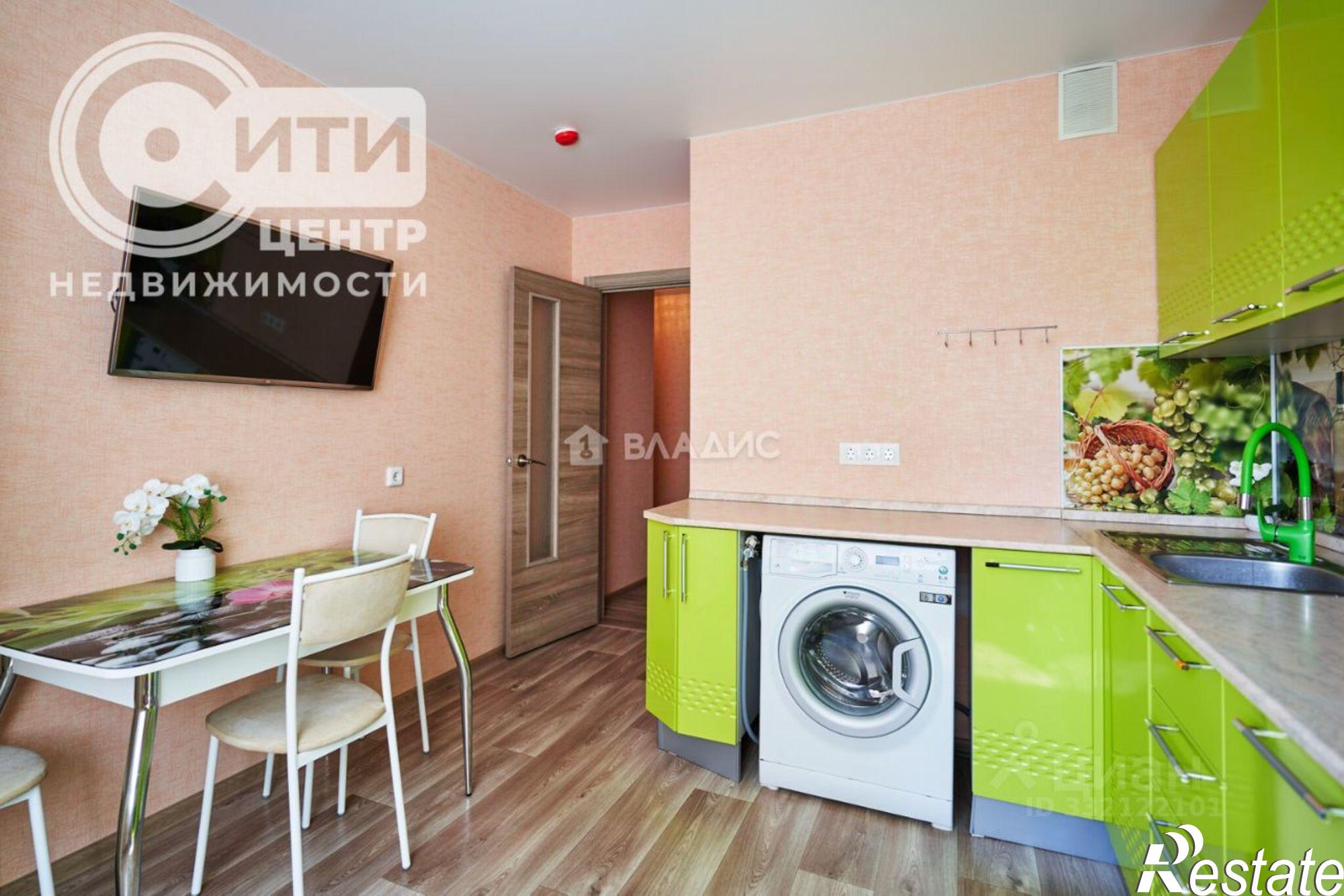 Купить квартиру за 8 300 000 рублей на Московский пр-кт, 90 1