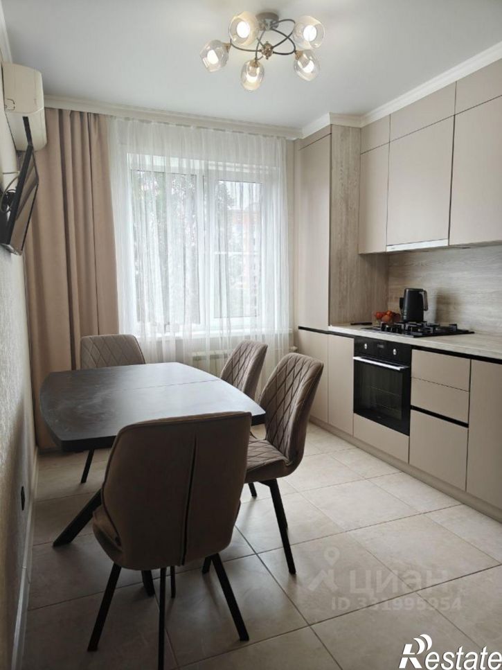 3-комн квартира б-р Победы, 24,  д. 24