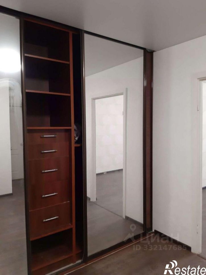 1-комн квартира пр-кт Патриотов, 4,  д. 4
