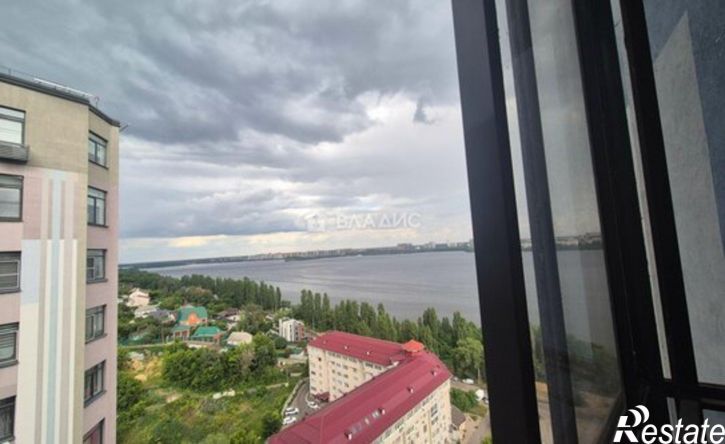 3-комн квартира наб Максима Горького, 49б,  д. 49б