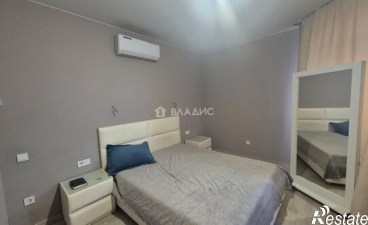 3-комн квартира наб Максима Горького, 49б,  д. 49б