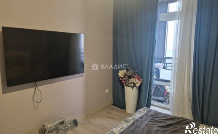 3-комн квартира наб Максима Горького, 49б,  д. 49б